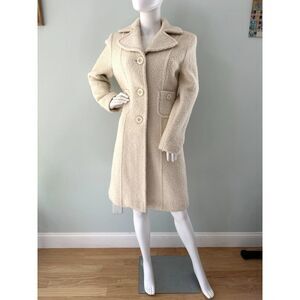 Vintage Nine West Boucle Cream Wool Coat with Large Buttons size 6